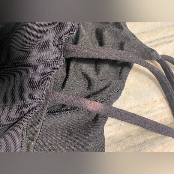 Lululemon Exquisite Tank Black Polka Dot Mesh - Size 4 - Picture 5 of 7